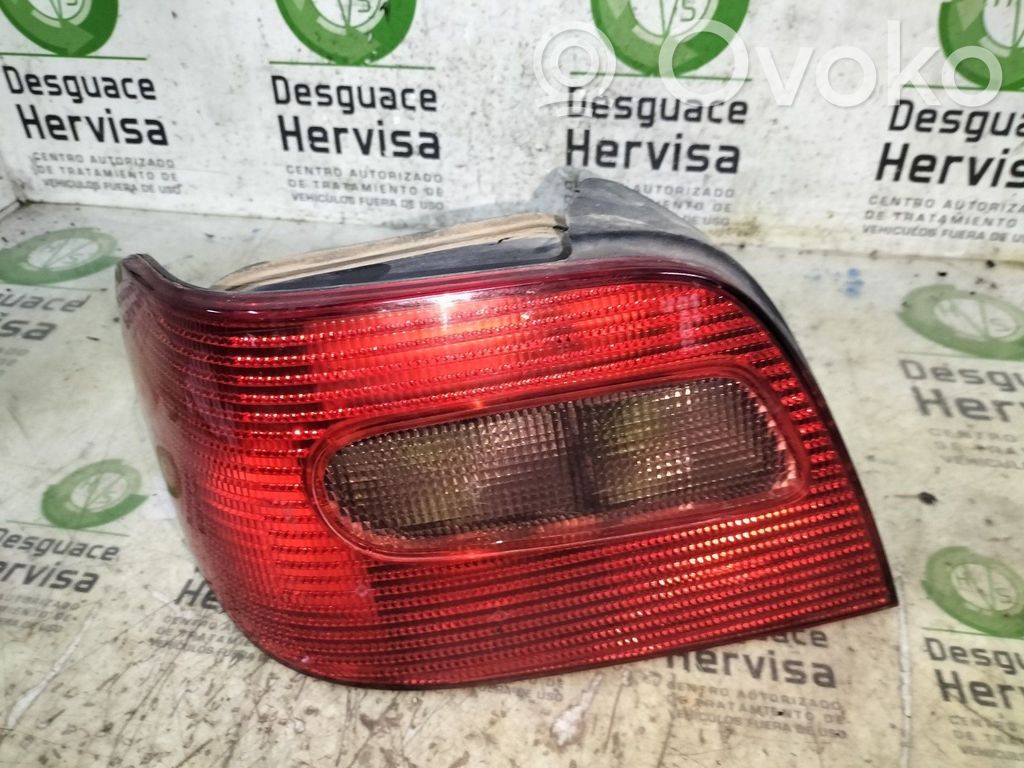 Citroen Xsara Aizmugurējais lukturis virsbūvē 