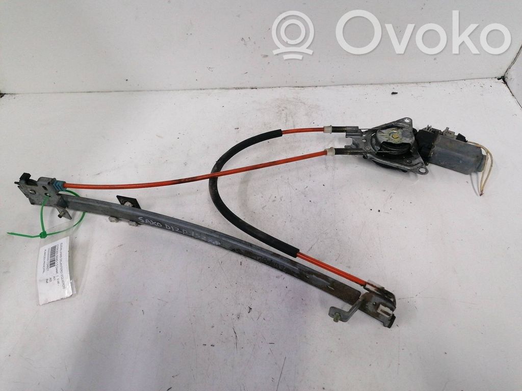 Citroen Saxo Macara geam față manuală