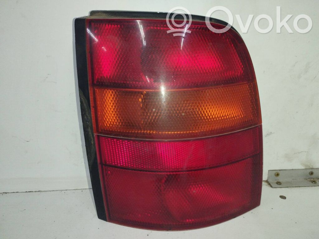 Nissan Micra Lampa tylna