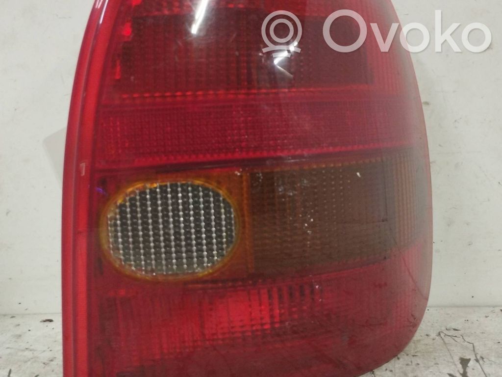Opel Corsa B Lampă spate în caroserie
