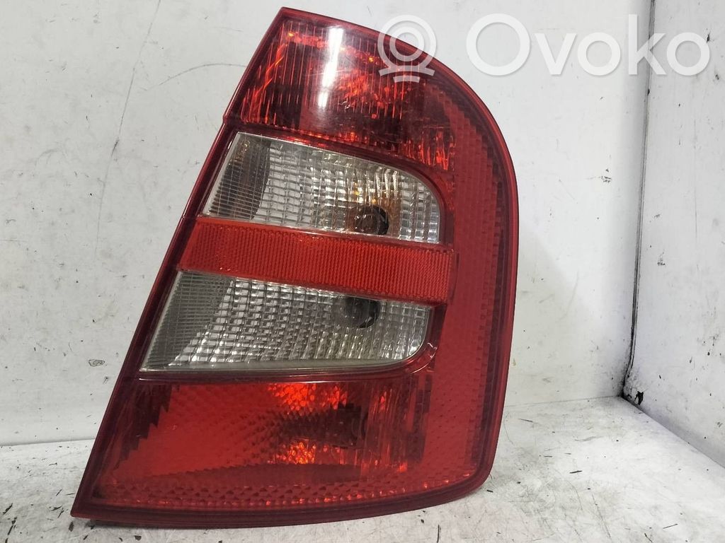 Skoda Fabia Mk1 (6Y) Lampă spate în caroserie 