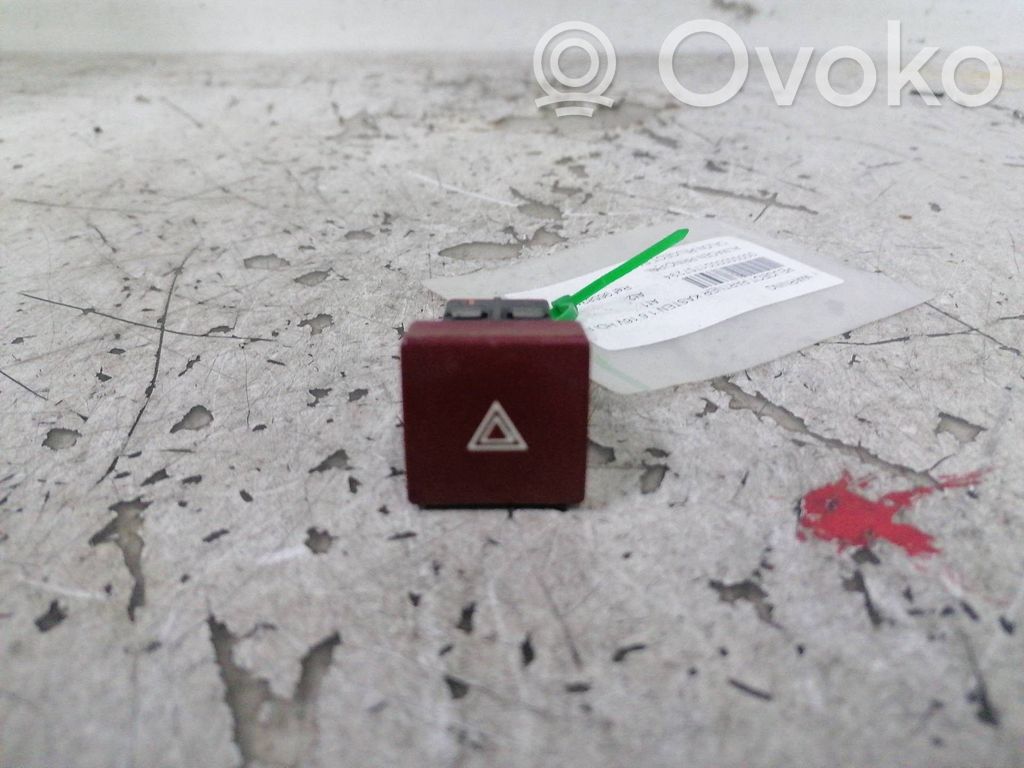 Botón interruptor de luz de peligro   96583113KR