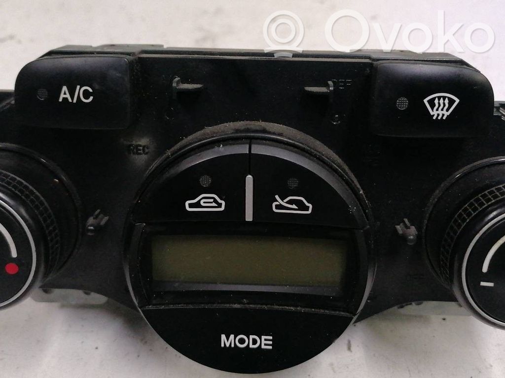 Hyundai Accent Air conditioner control unit module 