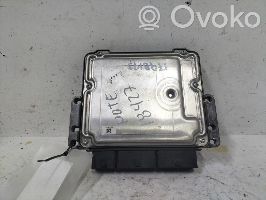 Nissan Note (E12) Engine control unit/module 