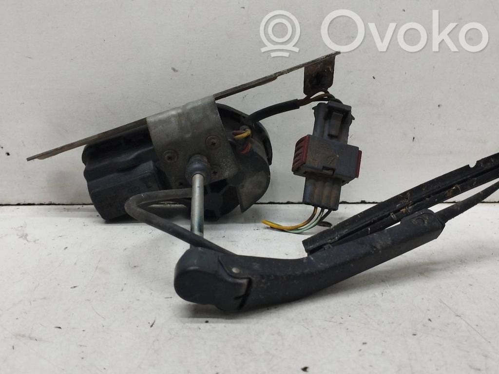 Saab 9-3 Ver1 Buse de lave-phares 