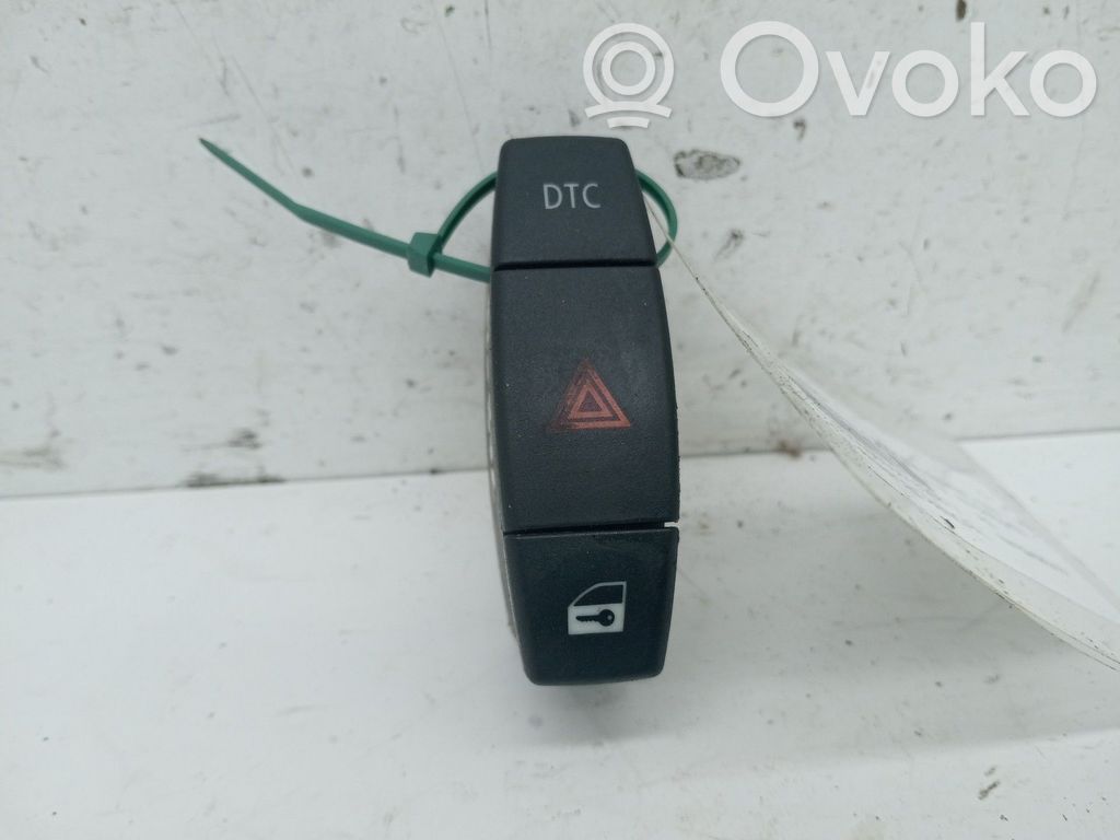 Botón interruptor de luz de peligro   694560303,549529100