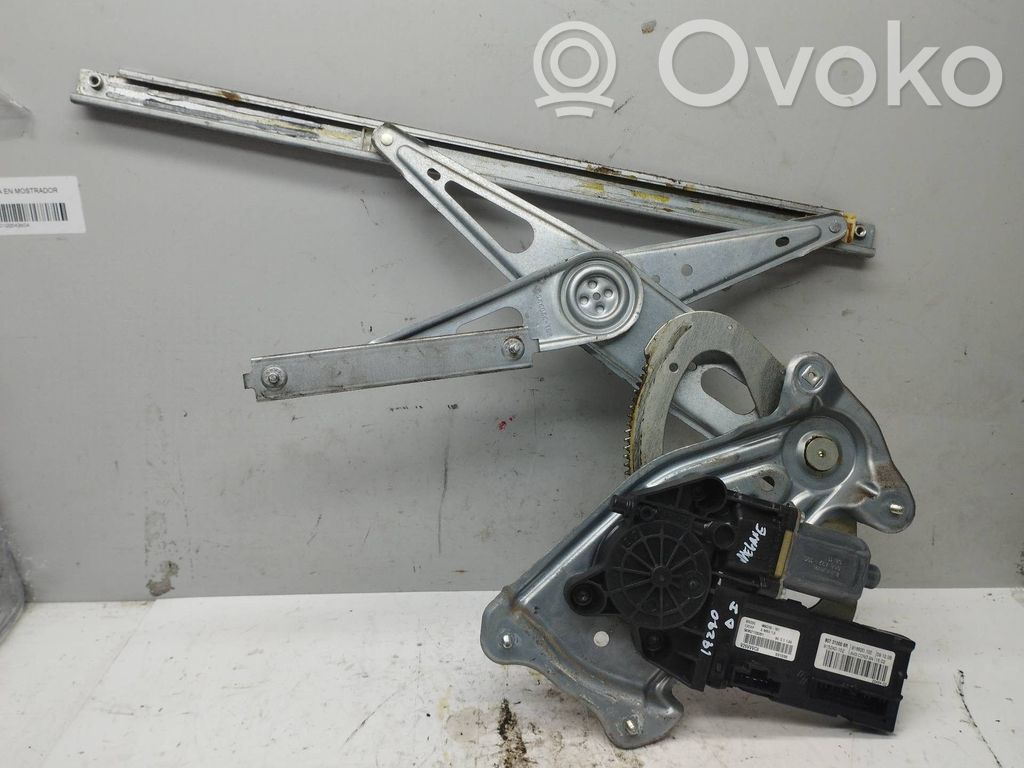 Renault Megane III Macara geam față manuală 