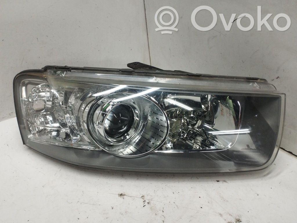 Headlight/headlamp   1297112972