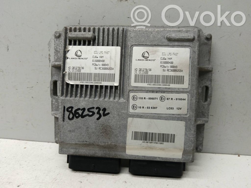 Unidad de control/módulo del motor   30127836