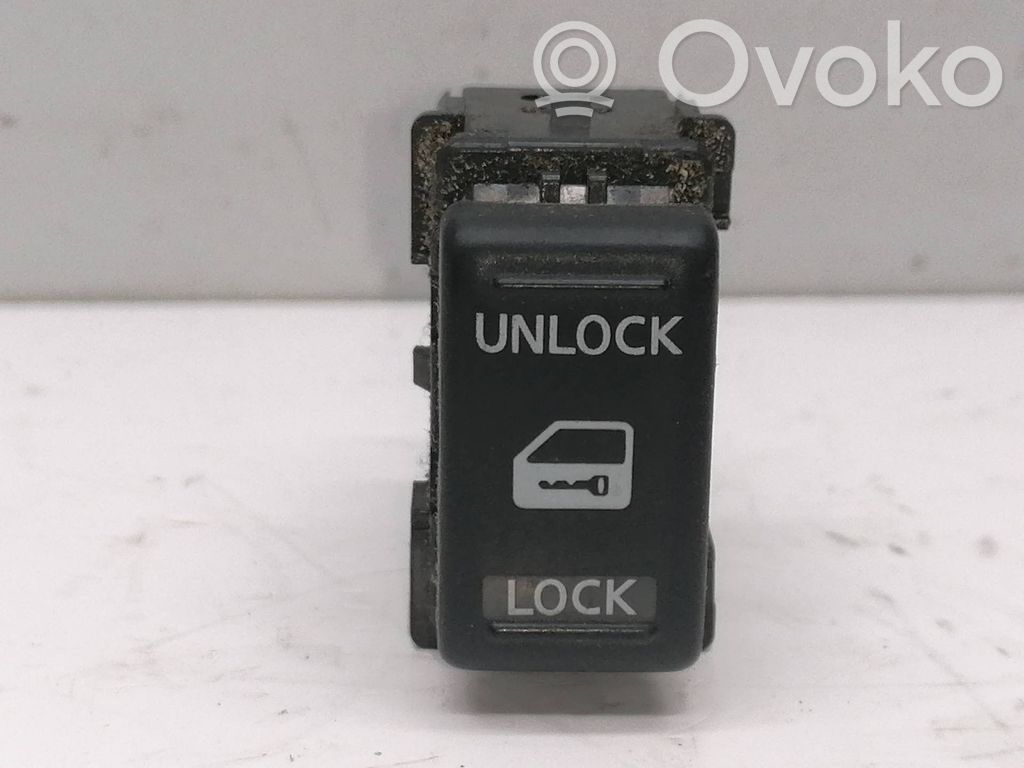 Otros interruptores/perillas/selectores   25210AX600