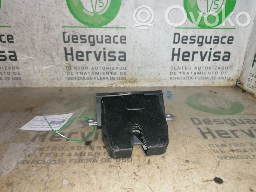 Zamek klapy tylnej bagażnika   2M51R442A66DA