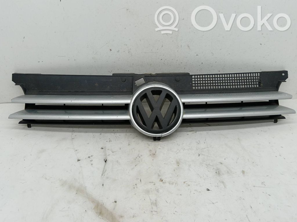 Volkswagen Golf SportWagen Grille de calandre avant