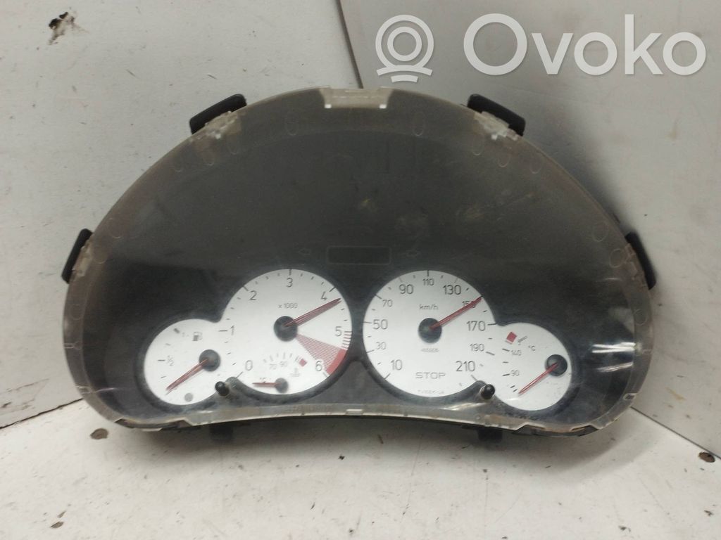 Peugeot 206 Compteur de vitesse tableau de bord