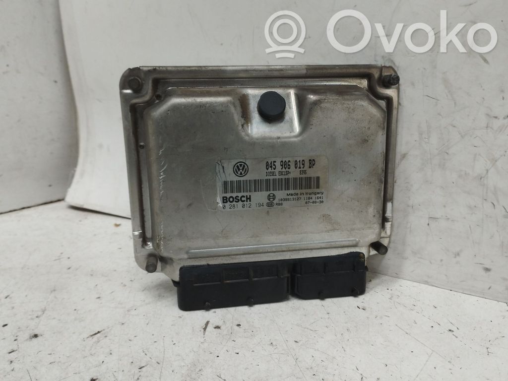 Volkswagen Polo IV 9N3 Unitate/modul de control motor 