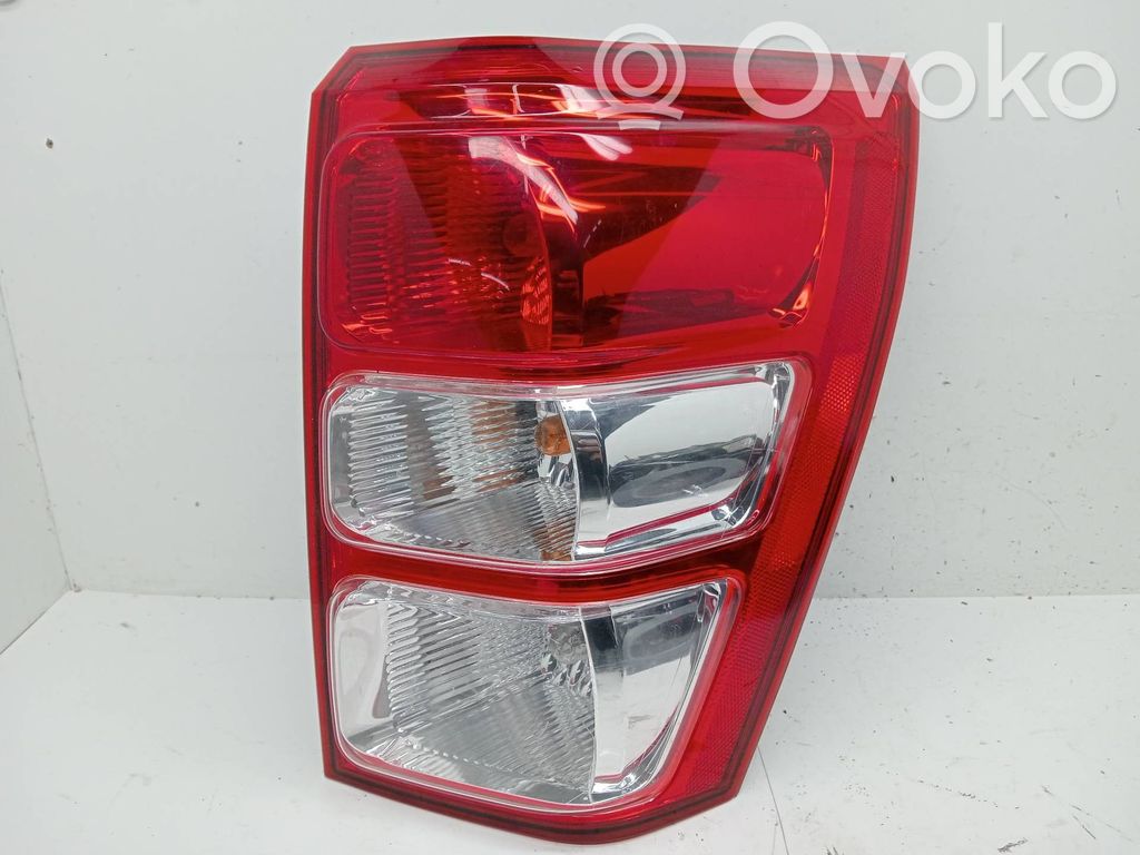 Suzuki Grand Vitara II Lampă spate în caroserie 