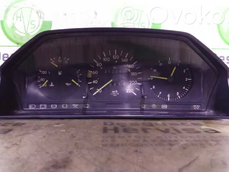 Mercedes-Benz E W124 Licznik / Prędkościomierz 