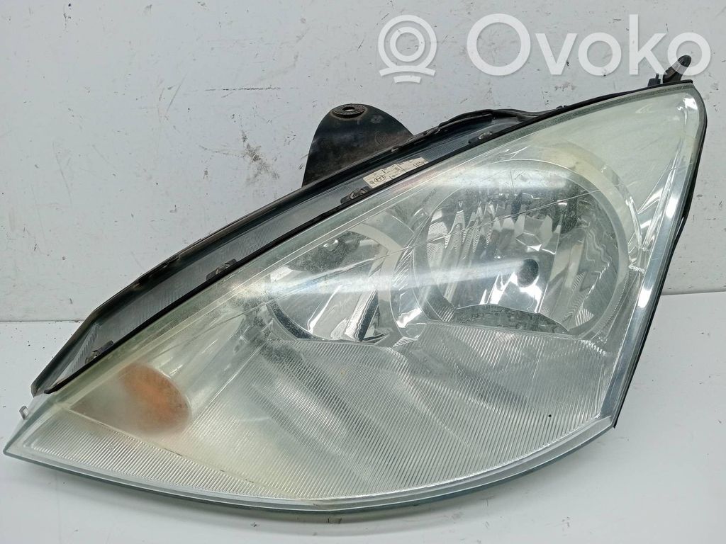 Ford Focus Etu-/Ajovalo 