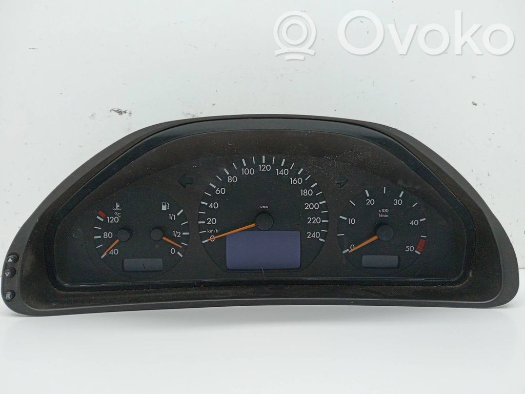 Mercedes-Benz E W210 Tachimetro (quadro strumenti) 