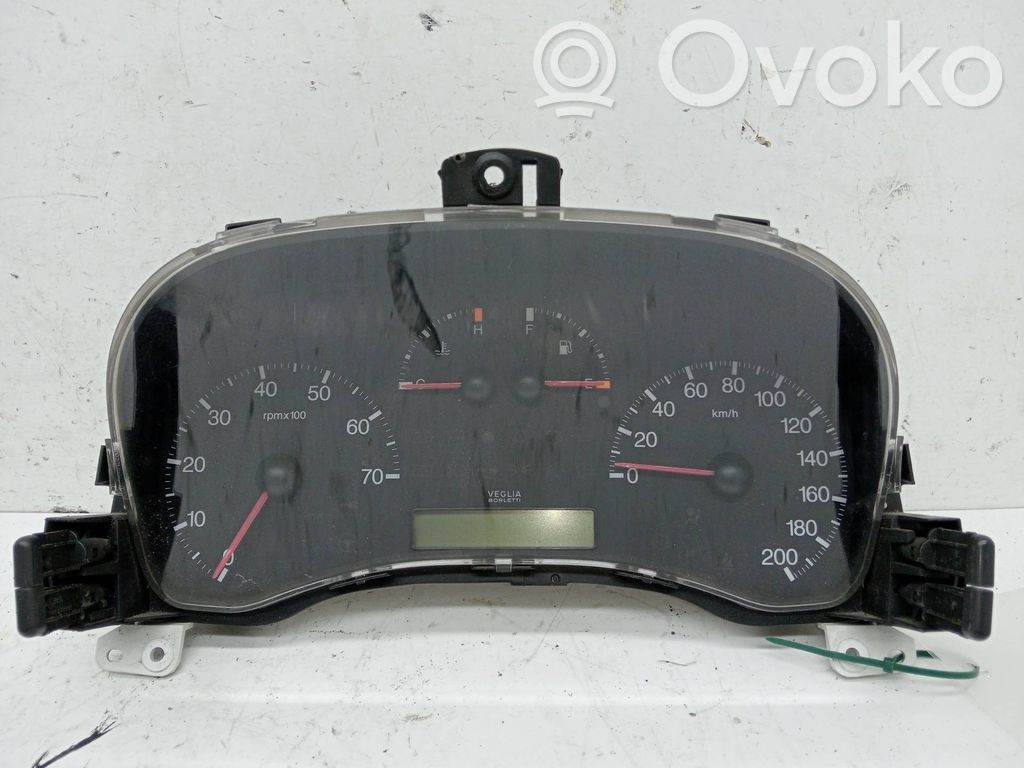 Fiat Punto (188) Nopeusmittari (mittaristo) 