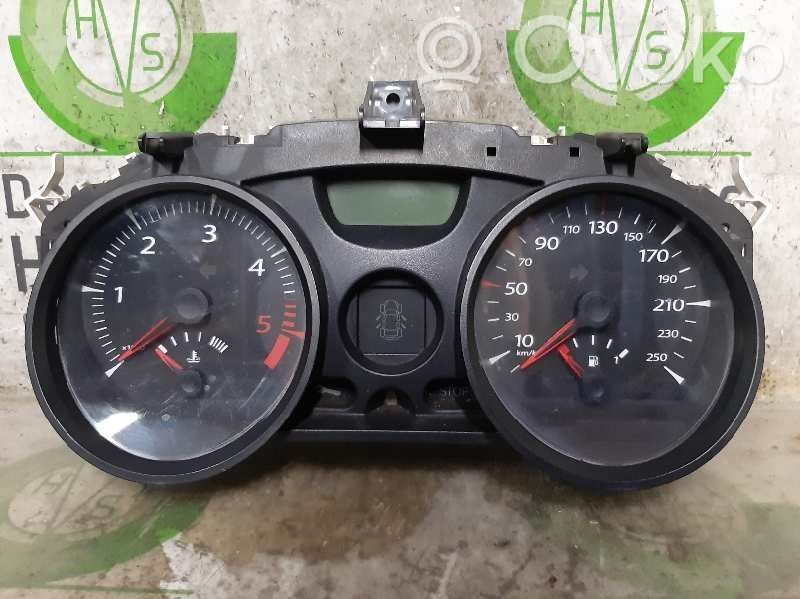 Renault Megane II Geschwindigkeitsmesser Cockpit 