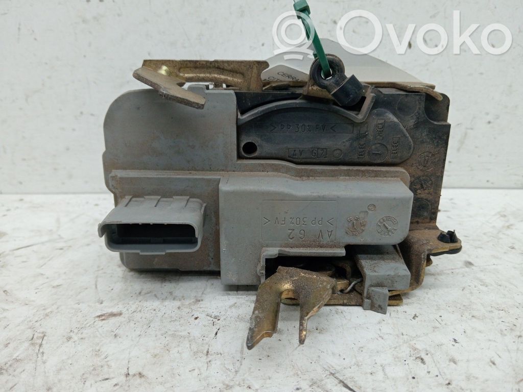 Citroen Xsara Front door lock 