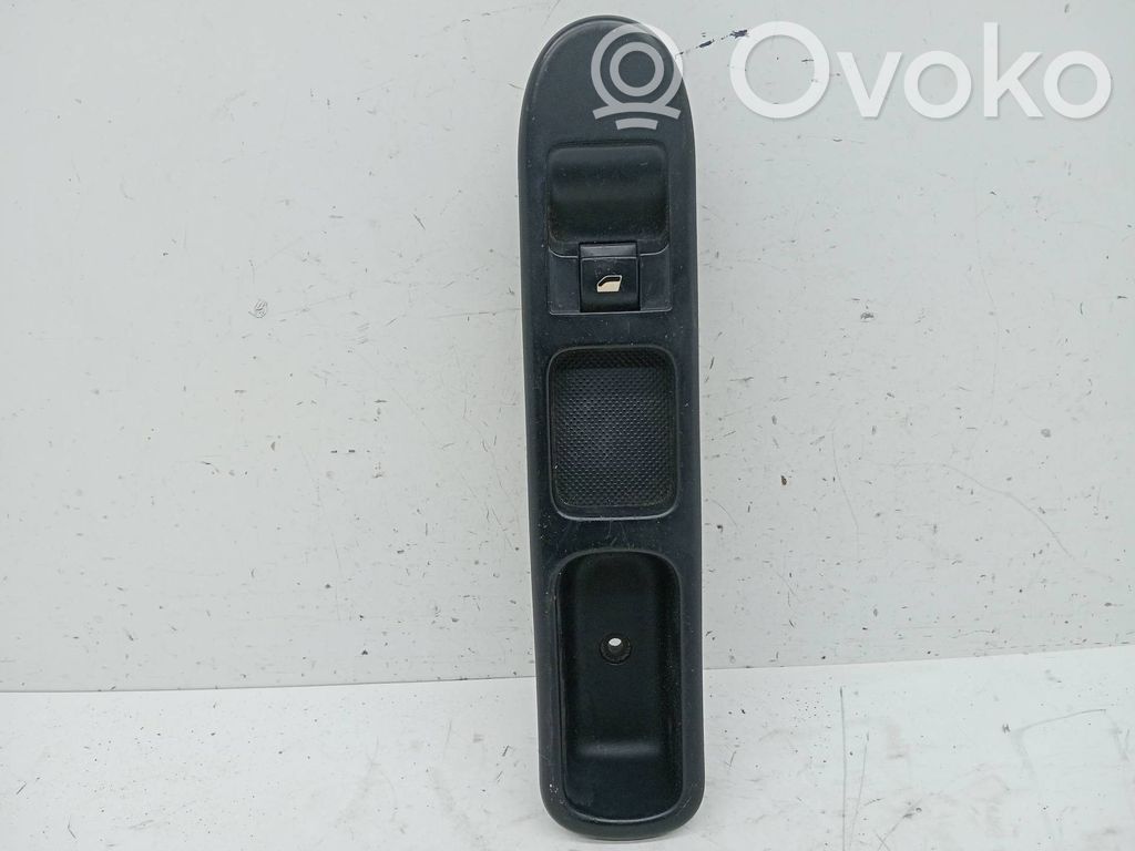 Peugeot 307 Interruttore di controllo dell’alzacristalli elettrico 