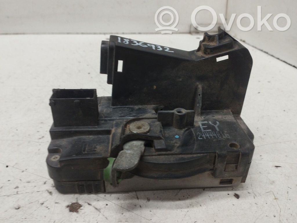 Etuoven lukko   24444016