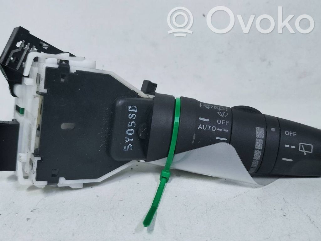 Commodo d'essuie-glace   5Y05SD,255609U00C