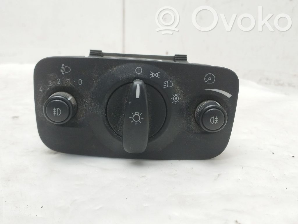Interruptor de control del panel de luces   6G9T13A024CE