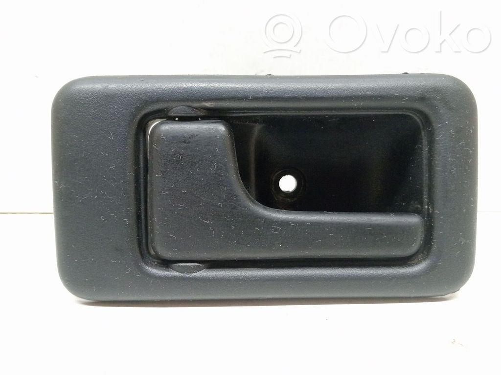 Manecilla interna puerta delantera