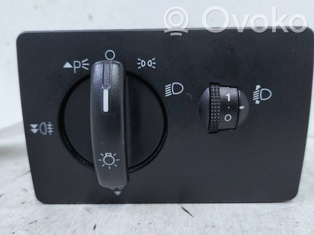 Ford Focus Interruttore di regolazione dell’illuminazione del quadro 