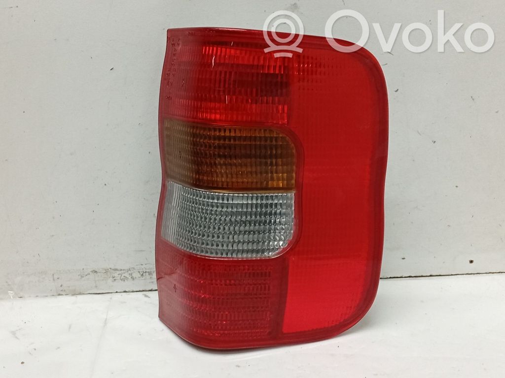 Opel Combo B Lampă spate în caroserie 