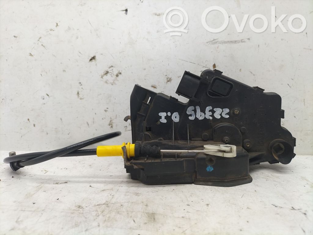 BMW 3 E46 Замок передней двери 