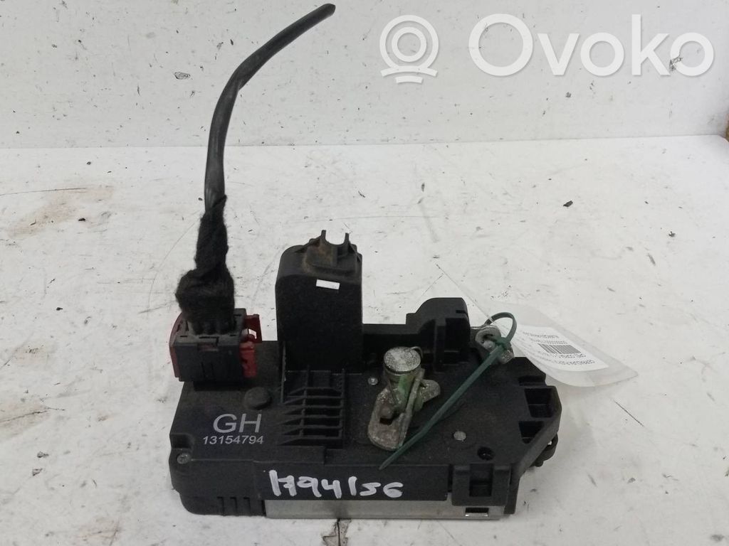 Opel Corsa C Takaoven lukko 