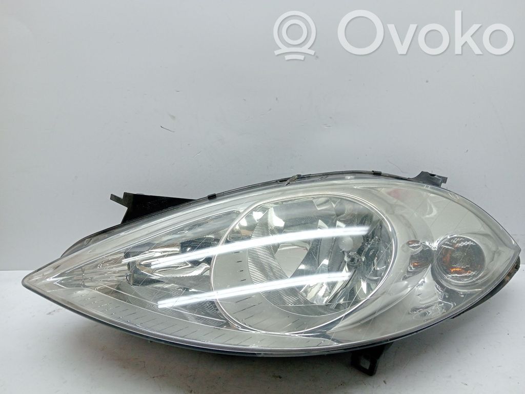 Mercedes-Benz A W169 Lampa przednia 