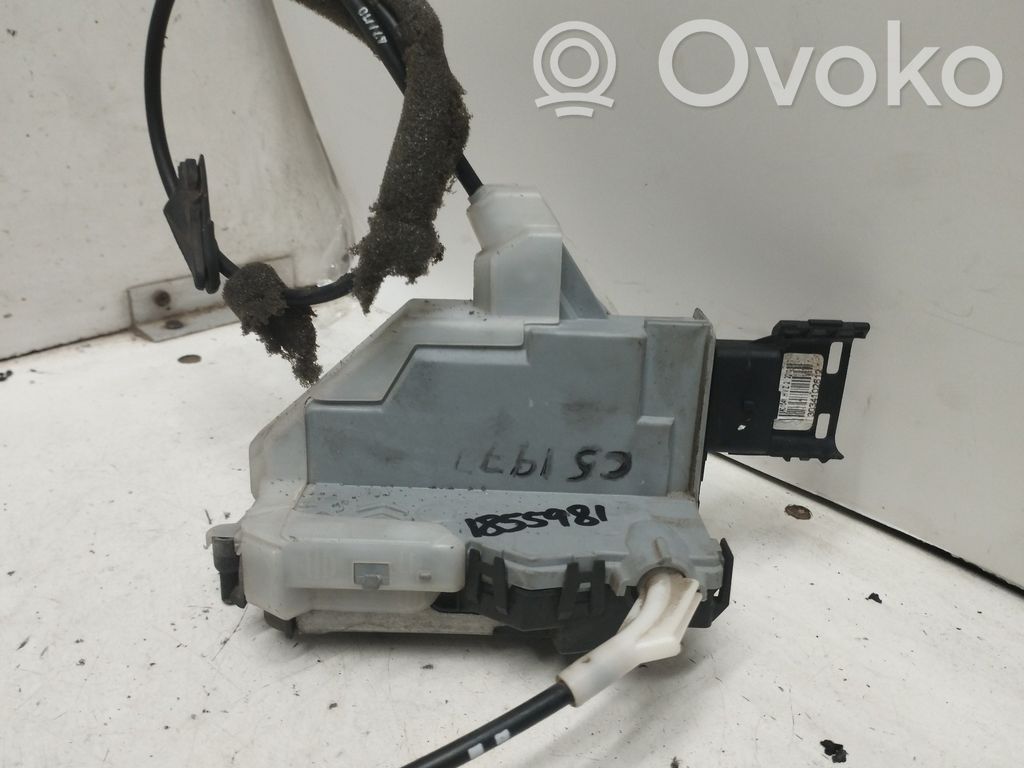 Citroen C5 Takaoven lukko