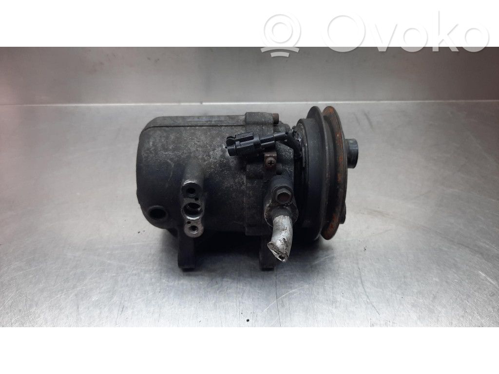 Renault Master II Klimakompressor Pumpe 