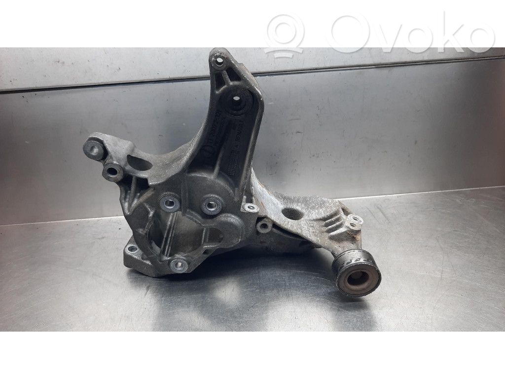 Engine mounting bracket   7700113574,7700113574