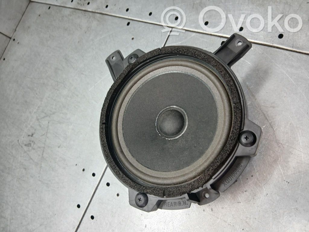 Aixam A751 Subwoofer 
