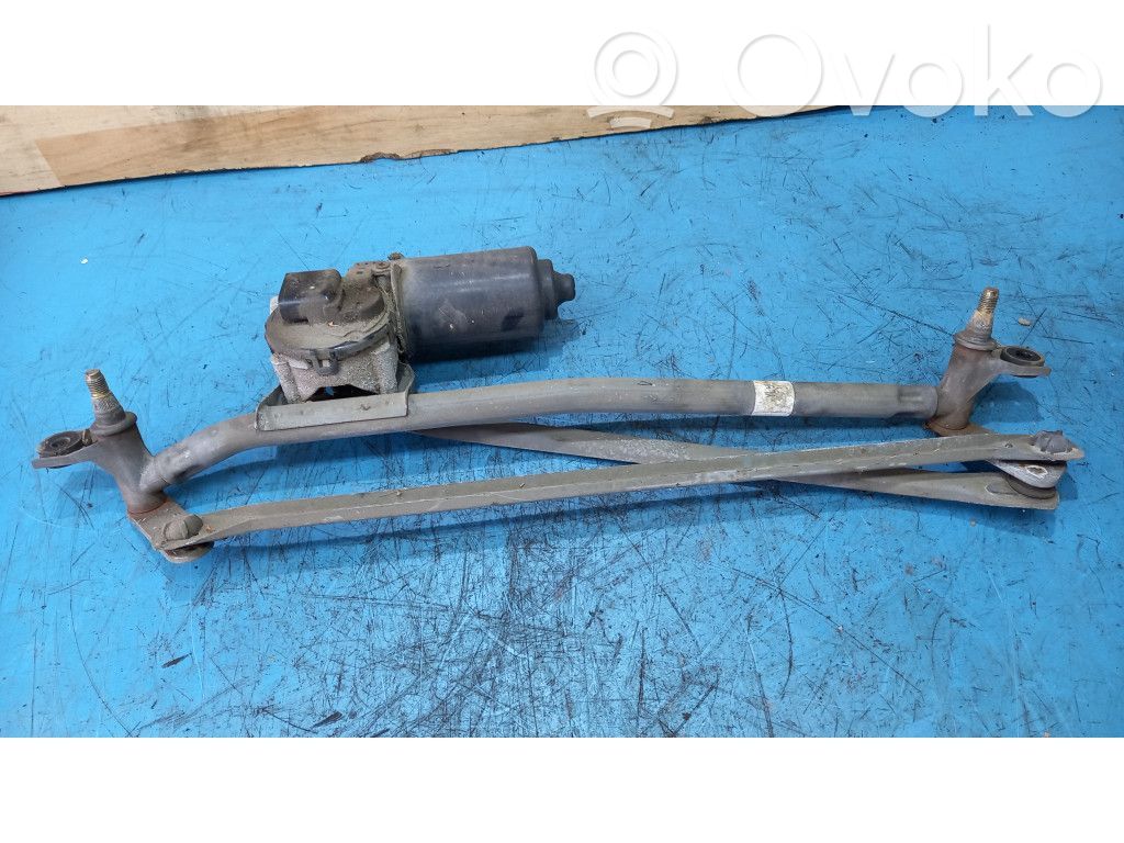 Front wiper linkage