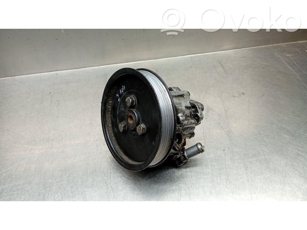 BMW 3 E36 Power steering pump 