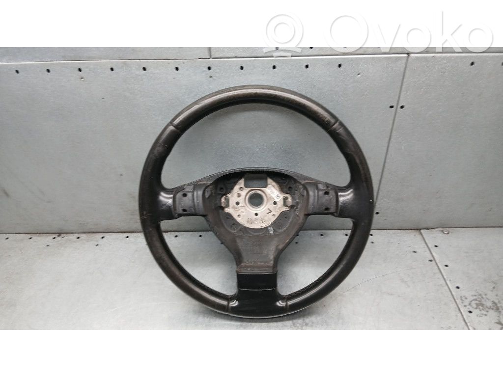 Volkswagen PASSAT B6 Kierownica 
