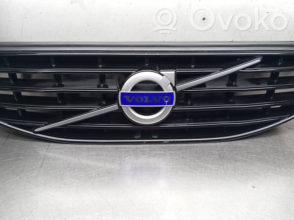 Volvo XC60 Etusäleikkö 