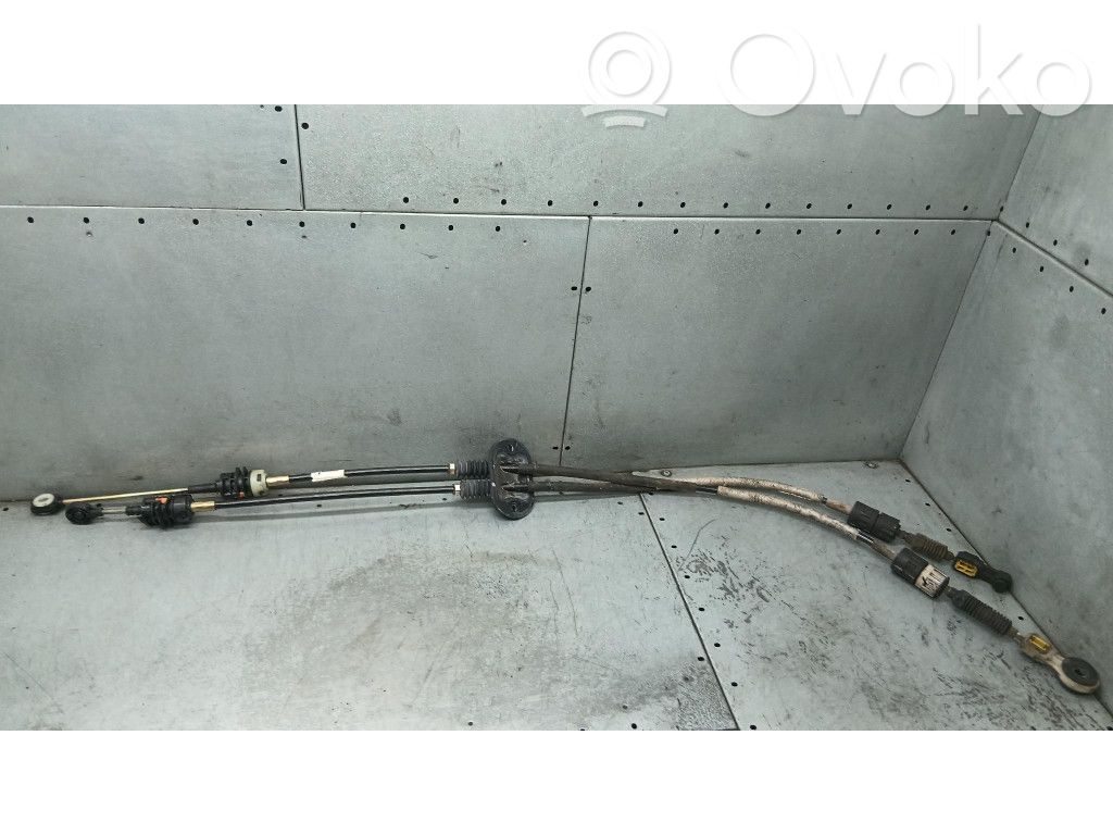 Ford Focus Gear shift cable linkage 