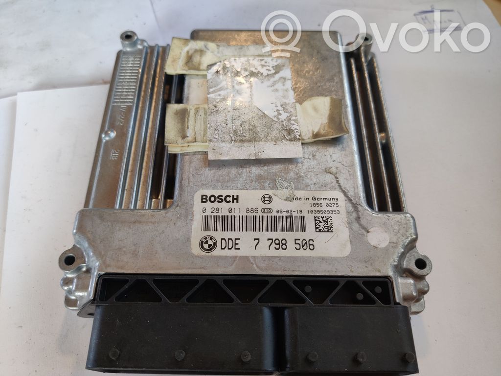 BMW 7 E65 E66 Variklio valdymo blokas 