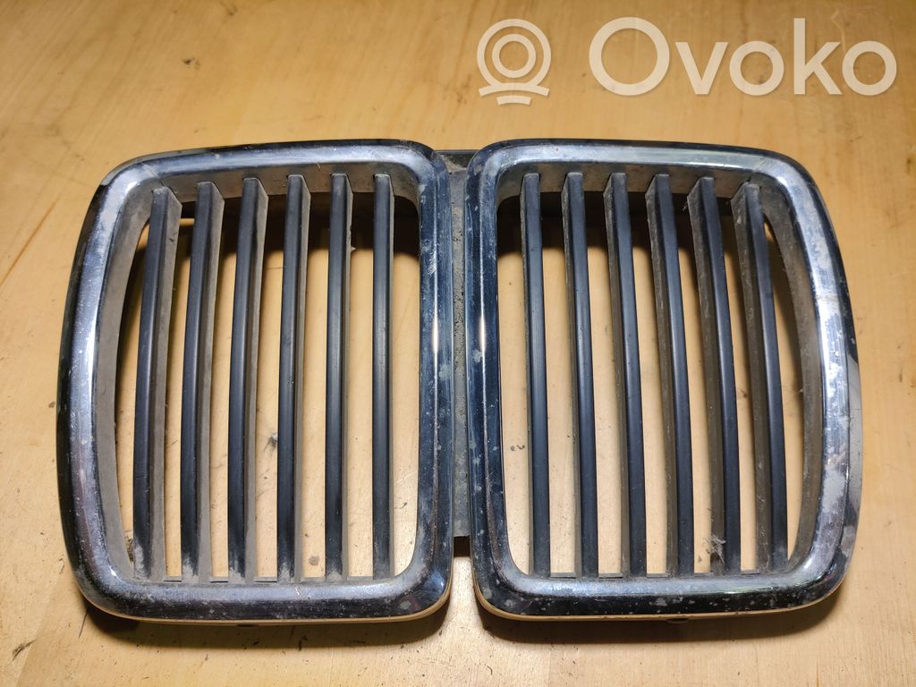 Front grill   511319458779,51131945877,1945877