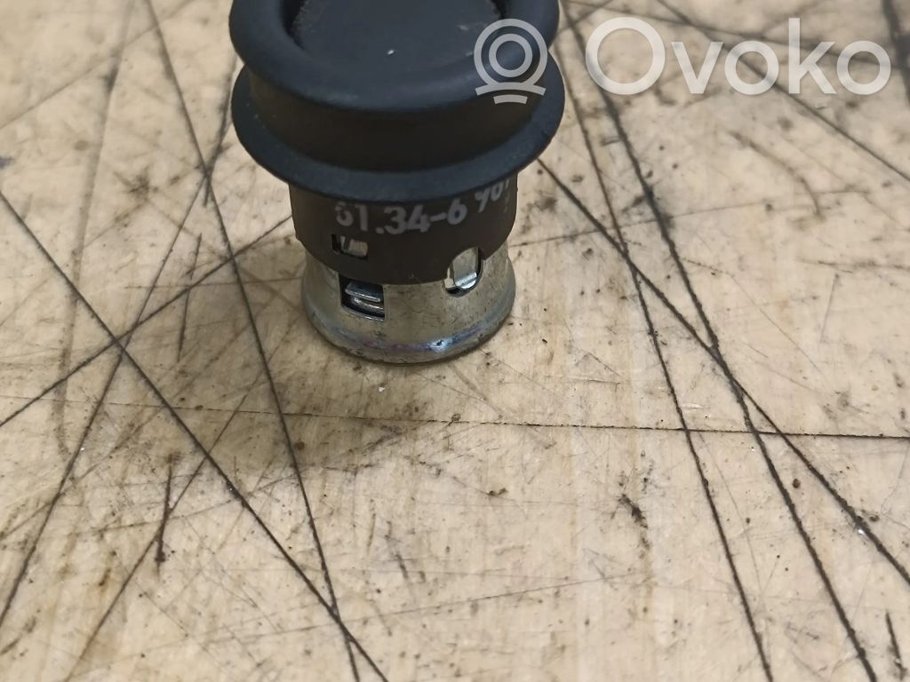BMW 5 GT F07 Cigarette lighter 