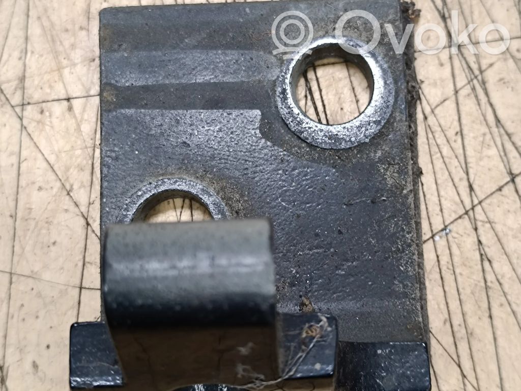 BMW X5 E53 Front door upper hinge 