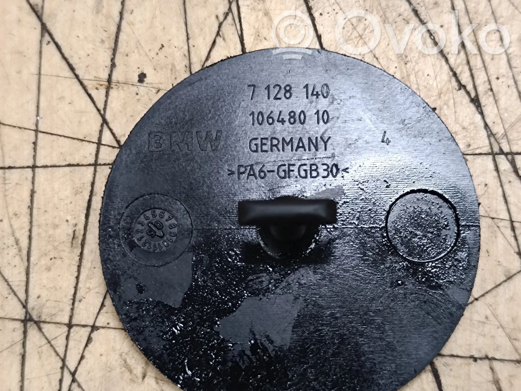 BMW X5 E53 Morsetto di fissaggio a clip per tappetini 