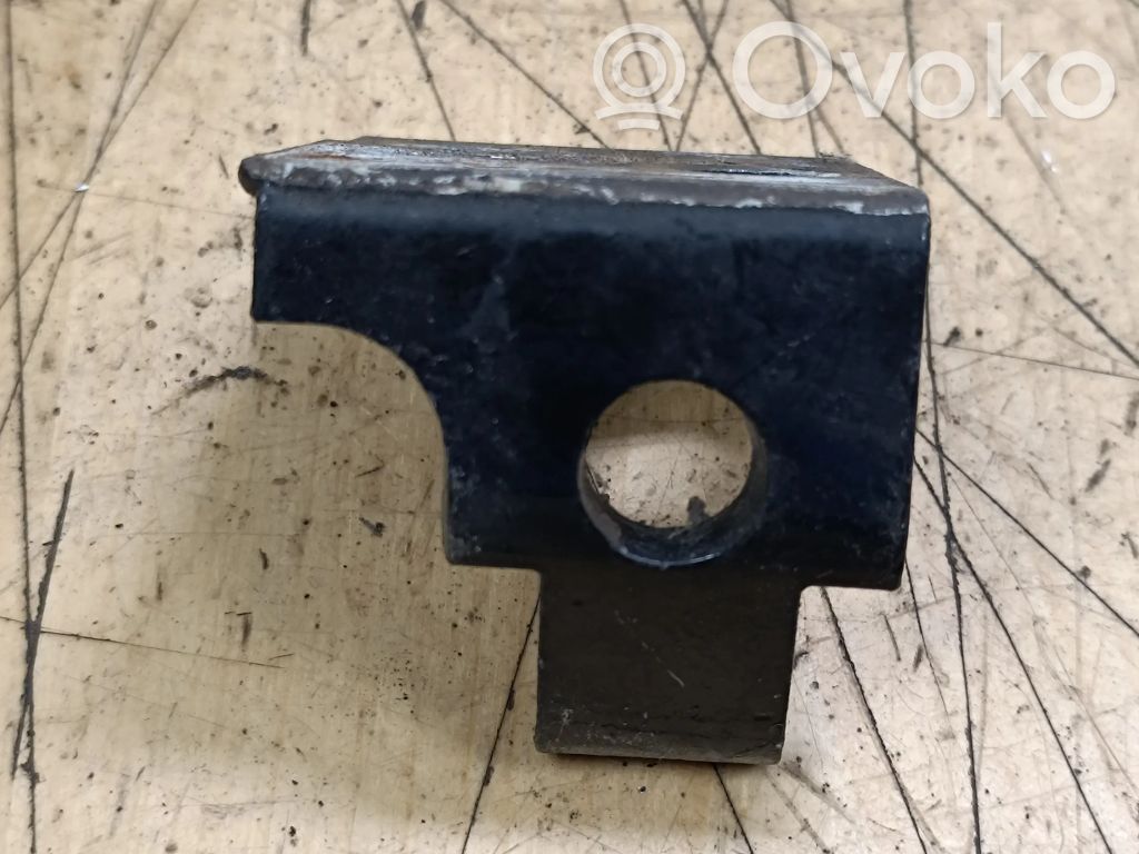 BMW X5 E53 Rear door upper hinge 